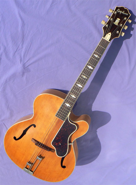 ギター 1953 Epiphone Triumph Regent 1953 Epiphone Triumph Regent - Black Book Guitars